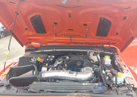 2021 Jeep Gladiator Overland 4X4 z USA, uszkodzony, nr VIN 1C6HJTFG5ML604497